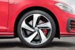 Volkswagen Golf GTI 5-Door 2017 года (NA)